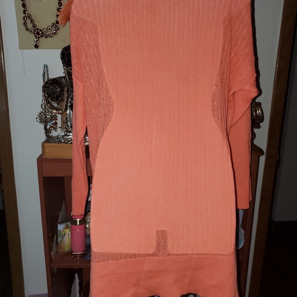 New Sweater light Color Peach - Picture 6 of 8